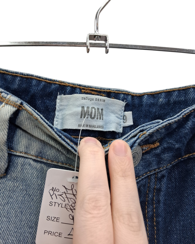 brand new refuge jeans size 9