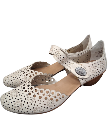 lightly worn rieker shoes size 10