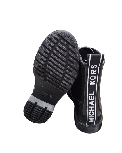 brand new michael kors boots size 7