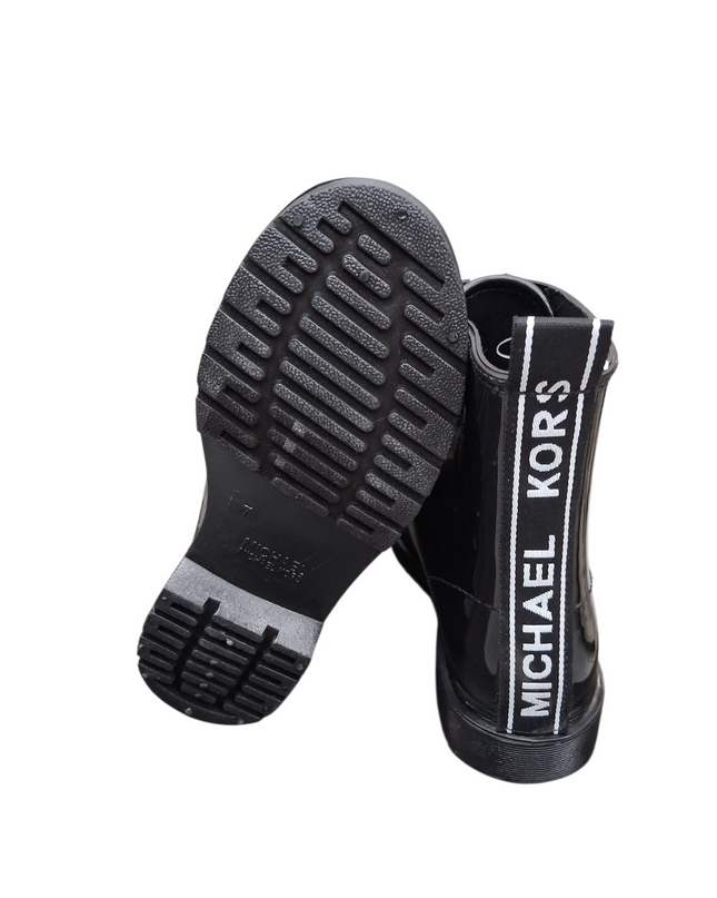 brand new michael kors boots size 7